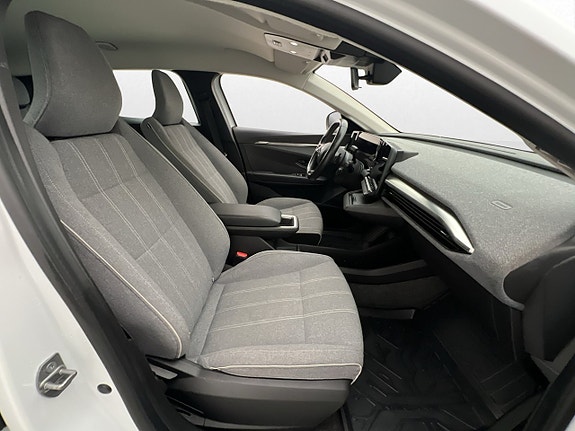 Renault Megane E-Tech 15 of 30
