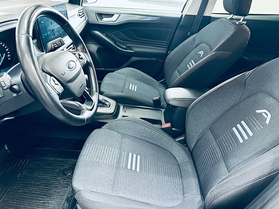 Ford Focus 12 of 18