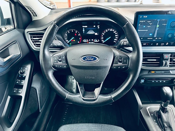 Ford Focus 9 of 18
