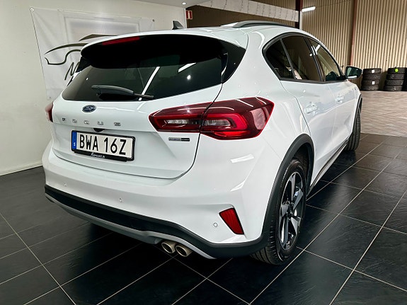 Ford Focus 3 of 18