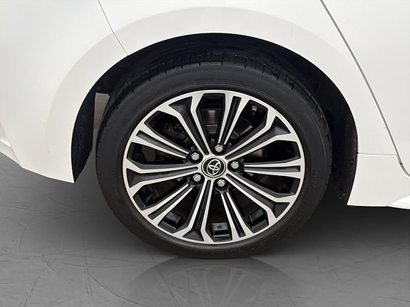 Toyota Corolla 28 of 29