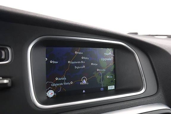 Volvo V40 Cross Country 22 of 30