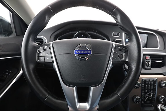 Volvo V40 Cross Country 19 of 30