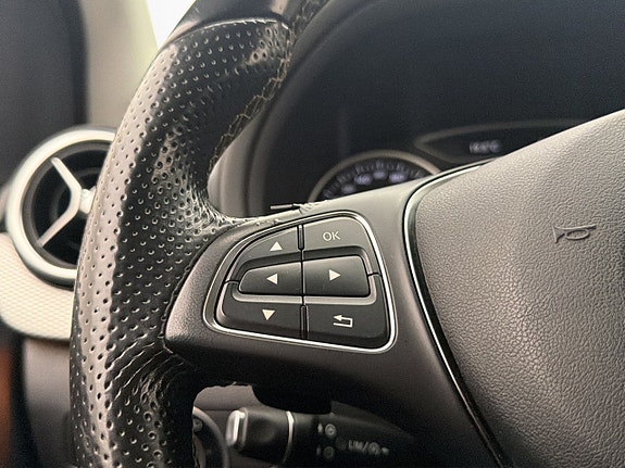 Mercedes-Benz B180 15 of 30