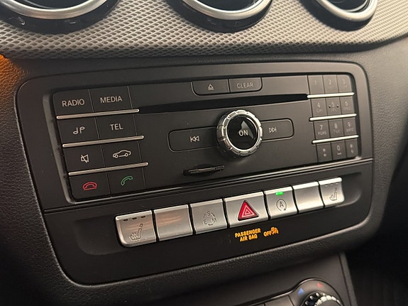 Mercedes-Benz B180 20 of 30