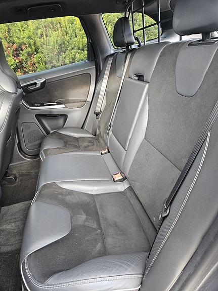 Volvo XC60 8 of 9