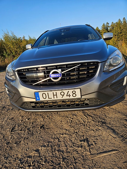 Volvo XC60 5 of 9