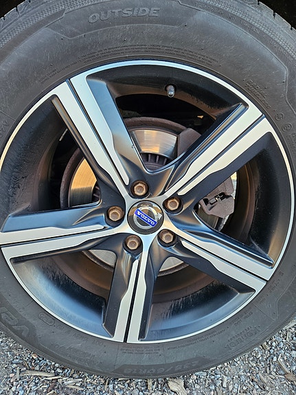 Volvo XC60 6 of 9