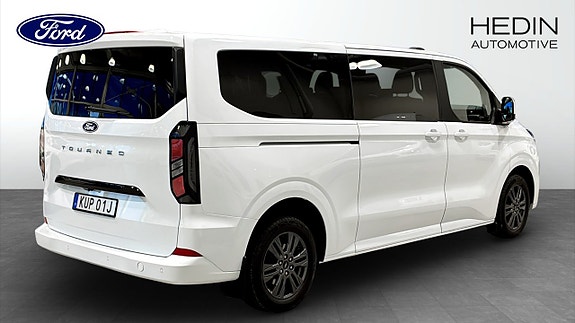 Ford Custom Tourneo 2 of 12
