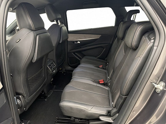Peugeot 5008 17 of 30