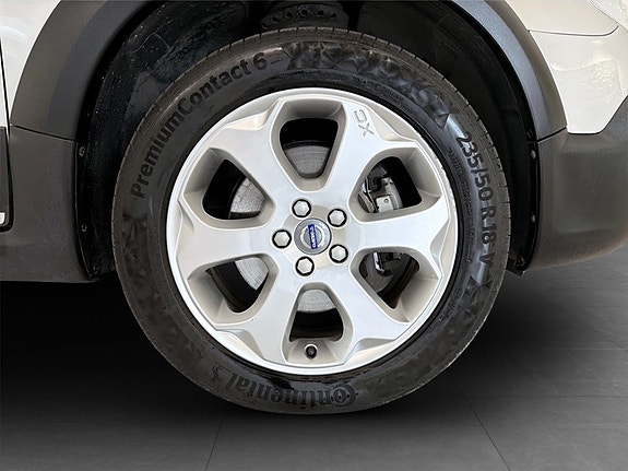 Volvo XC70 17 of 19