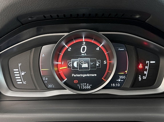 Volvo XC70 9 of 19