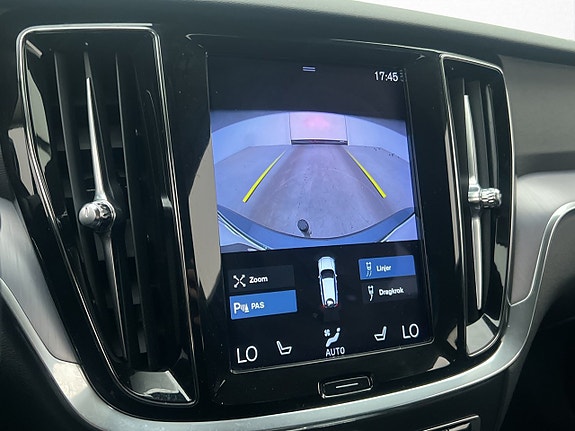 Volvo V60 21 of 30