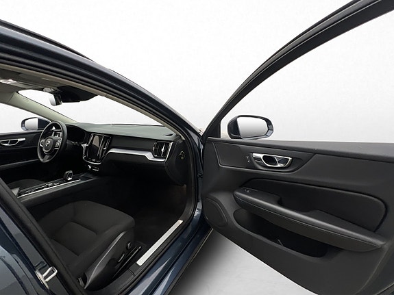 Volvo V60 30 of 30