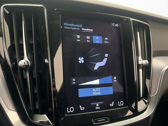 Volvo V60 26 of 30