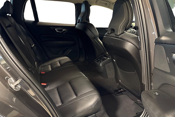 Volvo V60 Cross Country 23 of 28