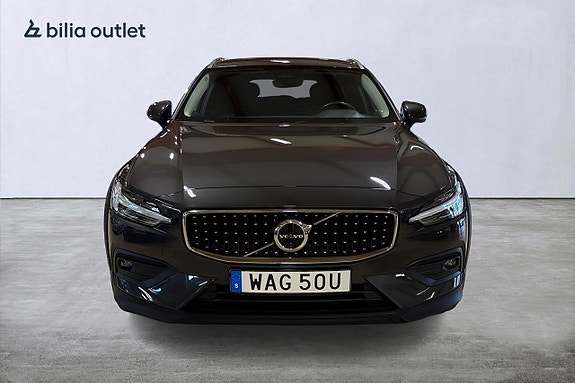 Volvo V60 Cross Country 3 of 28