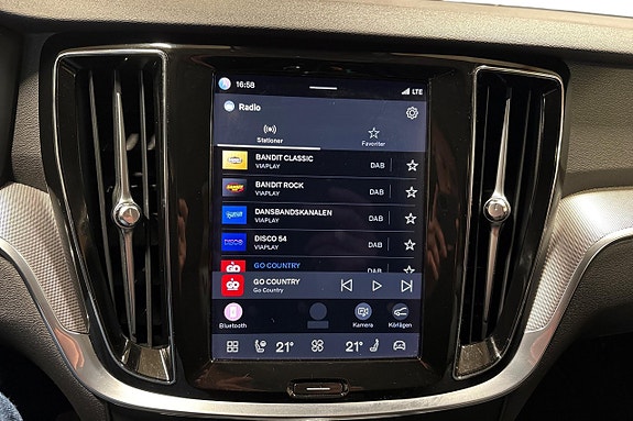 Volvo V60 Cross Country 19 of 28