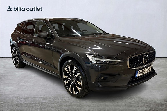 Volvo V60 Cross Country 4 of 28
