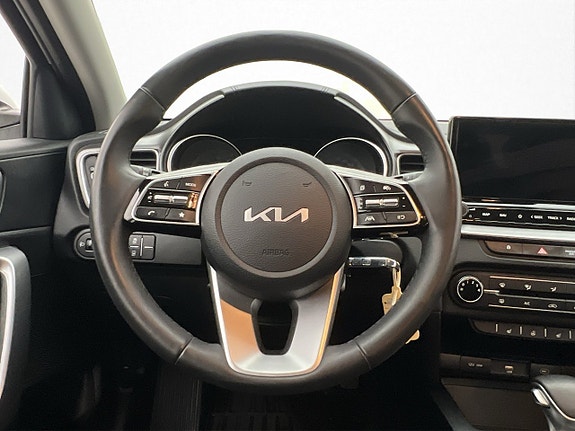 Kia Ceed 13 of 30