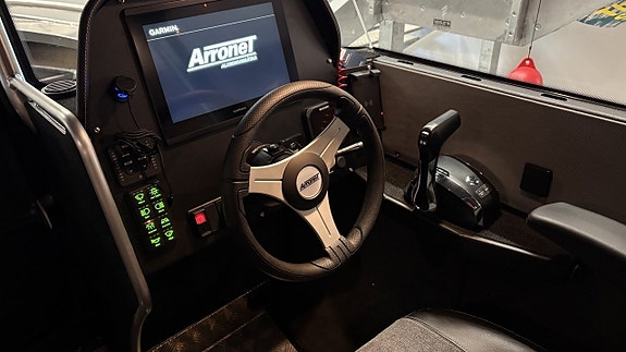 Arronet 20,5 Surprise - Suzuki 200 HK 5 of 9
