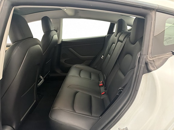 Tesla Model 3 25 of 30