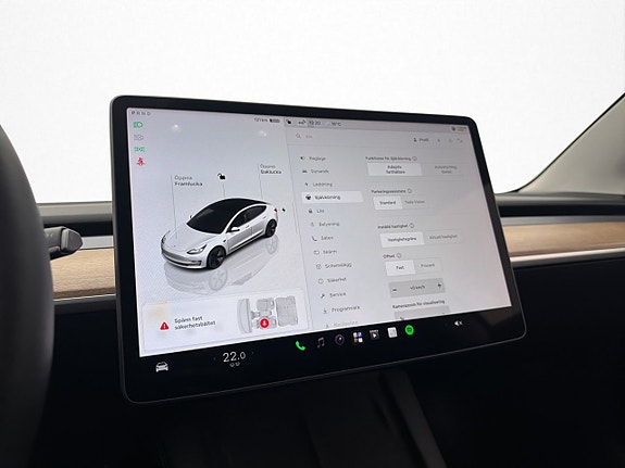 Tesla Model 3 20 of 30