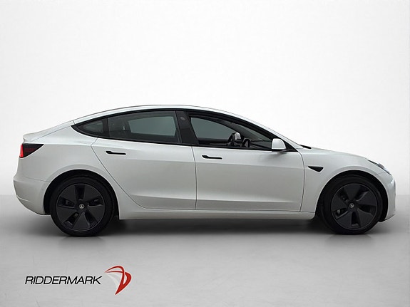 Tesla Model 3 9 of 30