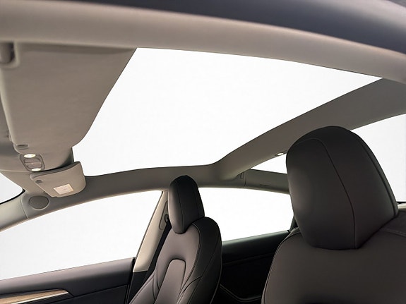 Tesla Model 3 12 of 30