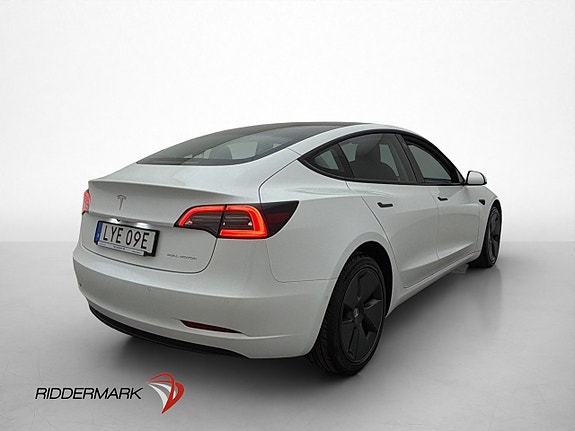 Tesla Model 3 8 of 30
