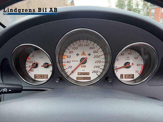 Mercedes-Benz SLK320 12 of 13