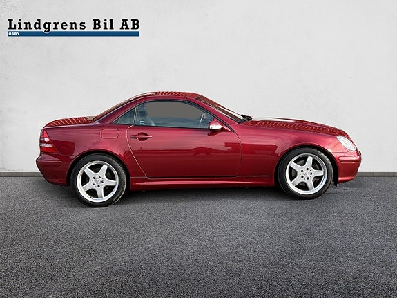 Mercedes-Benz SLK320 2 of 13