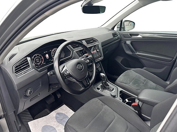 Volkswagen Tiguan 9 of 14