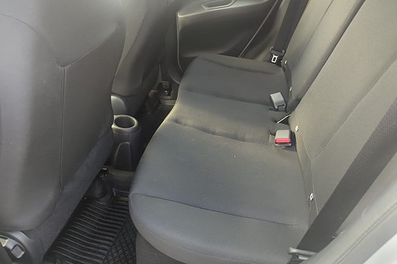 Toyota Aygo X 8 of 11