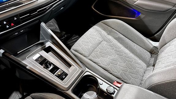 Volkswagen Golf I 15 of 19