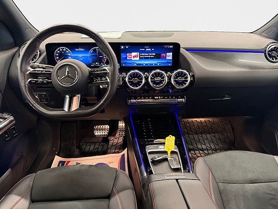 Mercedes-Benz GLA250+ 10 of 15