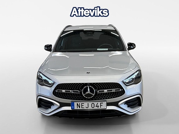 Mercedes-Benz GLA250+ 8 of 15