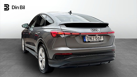 Audi Q4 e-tron 3 of 15