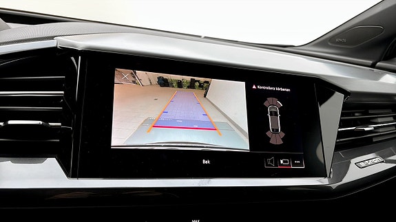 Audi Q4 e-tron 14 of 15