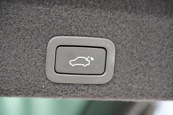Volvo XC60 7 of 15