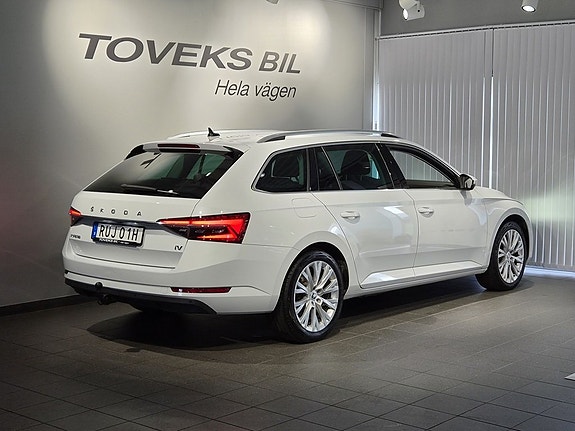 Skoda Superb 6 of 21