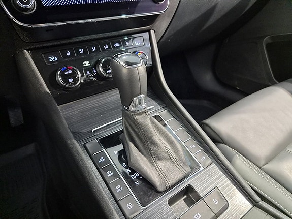 Skoda Superb 18 of 21
