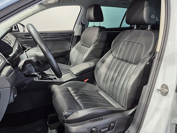 Skoda Superb 8 of 21
