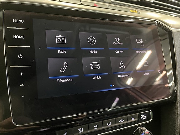 Volkswagen Passat Alltrack 22 of 27