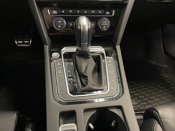 Volkswagen Passat Alltrack 19 of 27