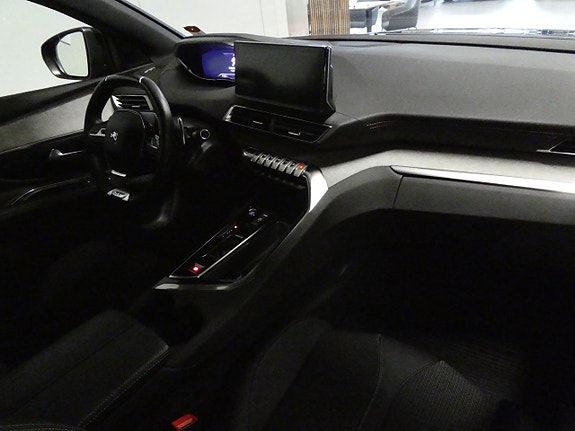 Peugeot 5008 16 of 25
