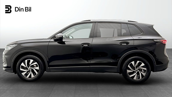 Volkswagen Tiguan 2 of 19