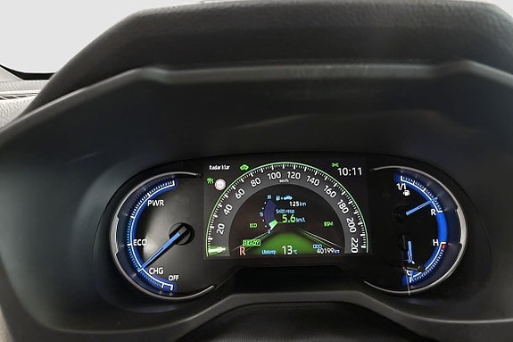 Toyota RAV4 10 of 15