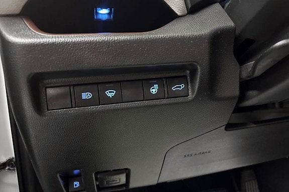 Toyota RAV4 12 of 15