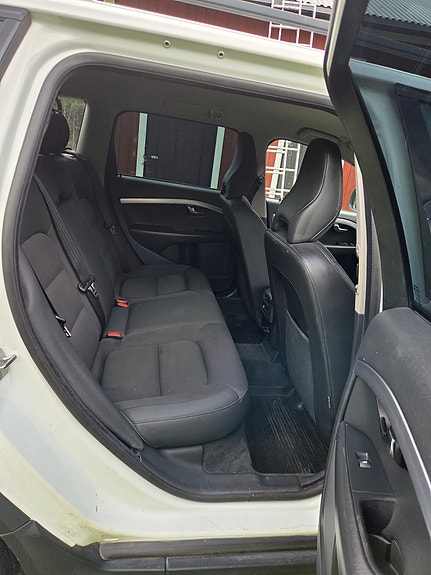 Volvo XC70 5 of 7